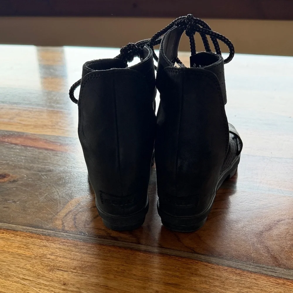 Sorel Black Women's Sandals - Picture 3 of 4